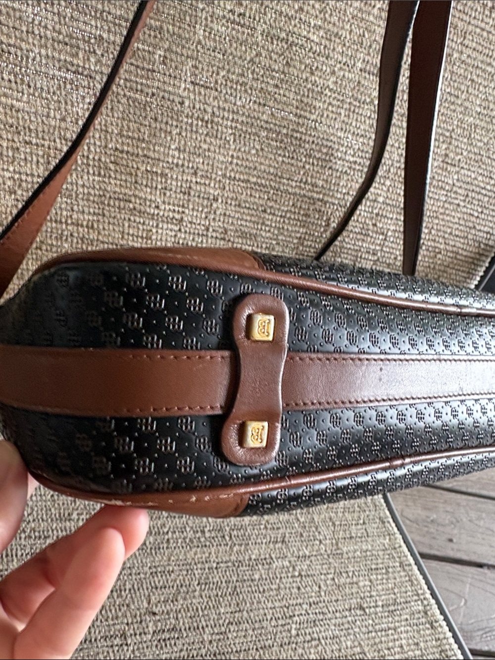 Collector’s Bally VTG Monogram Crossbody Bag Canvas Leather Brown Swiss Luxury - Picture 8 of 17